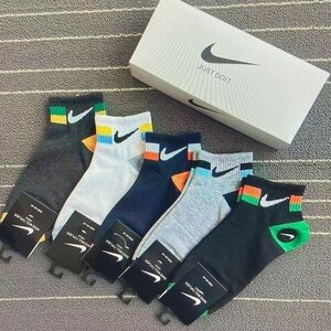 Nike Women’s Colorful Athletic Ankle Socks